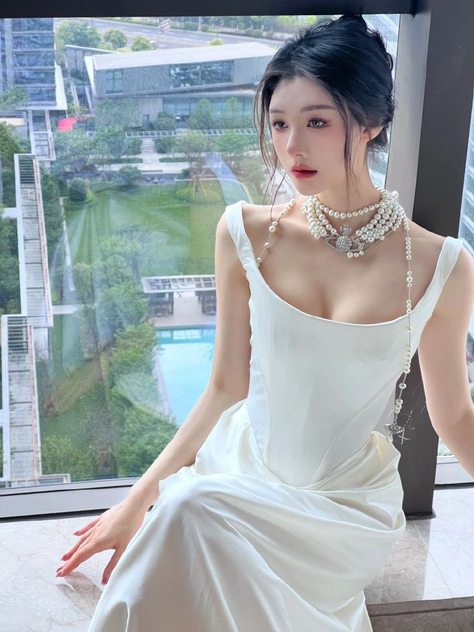 卿卿日常 封面